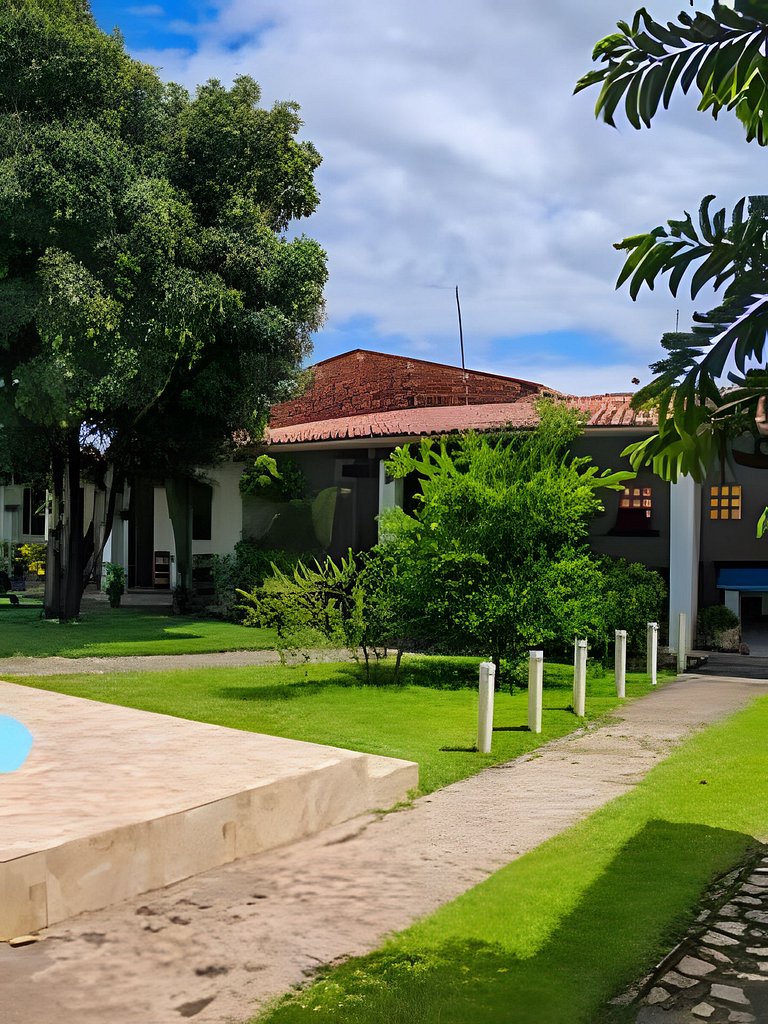Casa c/ 5qts, piscina prox da praia carro quebrado